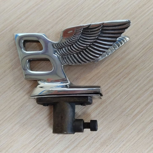 Original Bentley Bonnet Badge with Mounting Bracket – Made in the UK